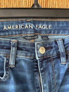 American Eagle Outfitters High-Rise Dark Blue Next Level Stretch Jeans Size 6